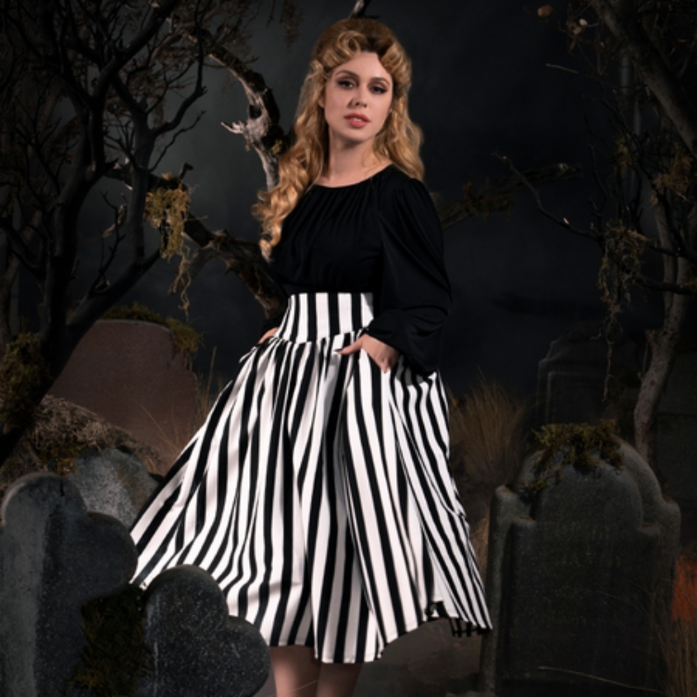 La Femme En Noir Katrina Skirt 2X